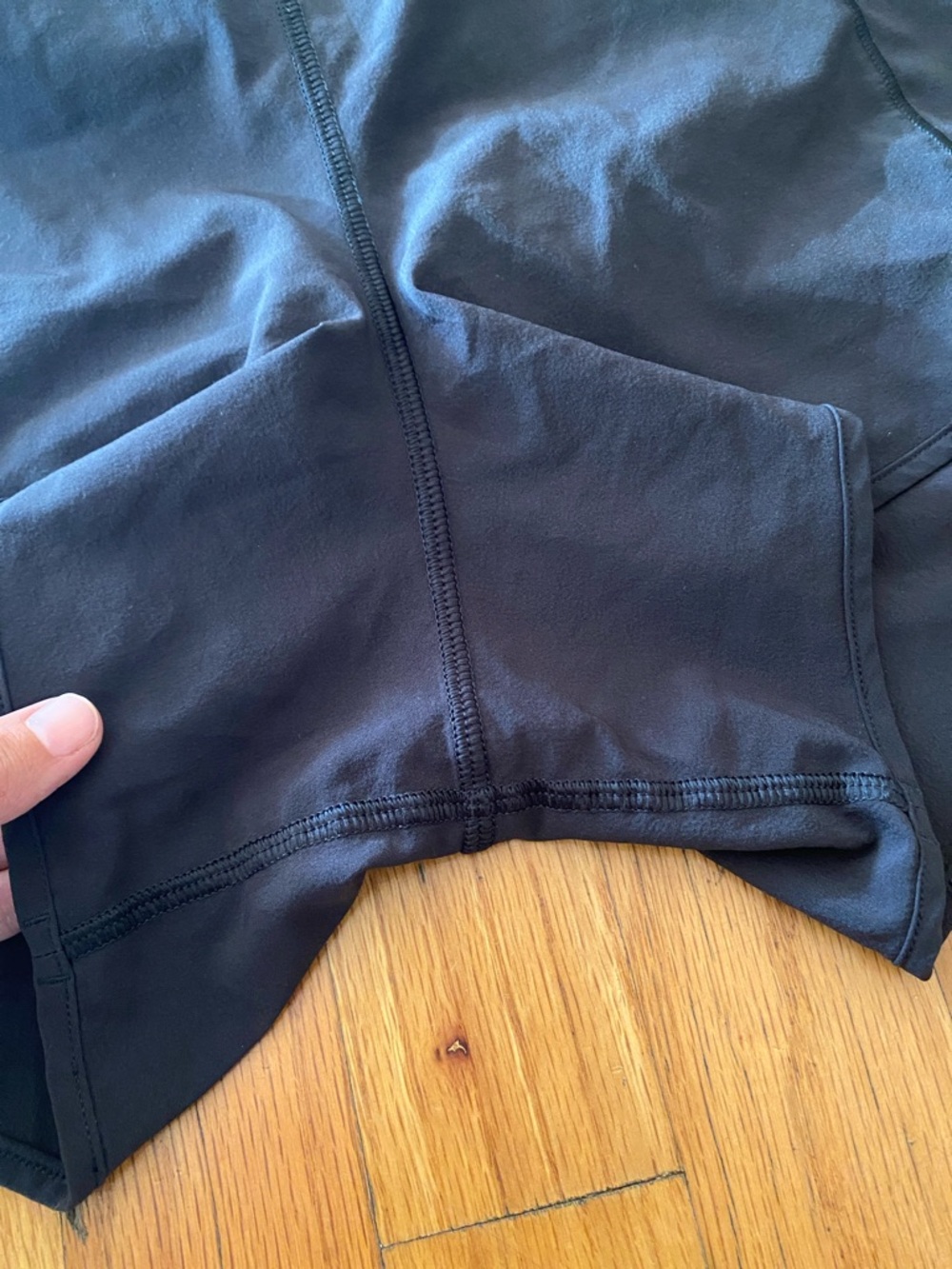 Lululemon Hotty Hot Shorts - Picture 4 of 4